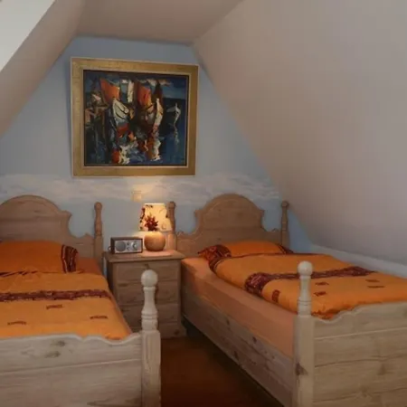 Ferien Unterm Reetdach Whg 03 웨베눔