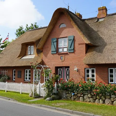 Ferien Unterm Reetdach Whg 03 * Oevenum